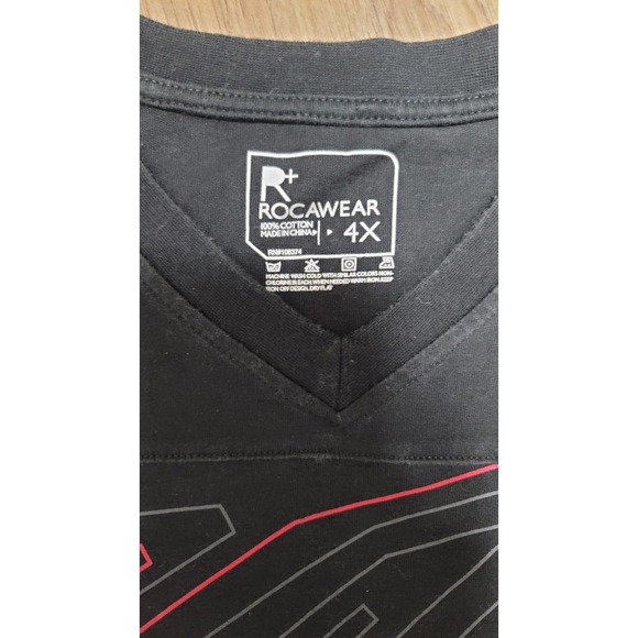 Vtg Rocawear V-neck T-shirt - Picture 4 of 4
